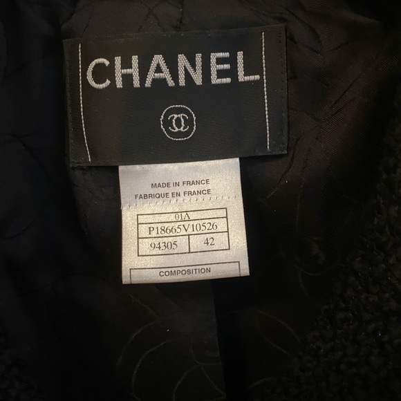 AUTHENTIC Chanel black jacket top coat - Picture 4 of 9